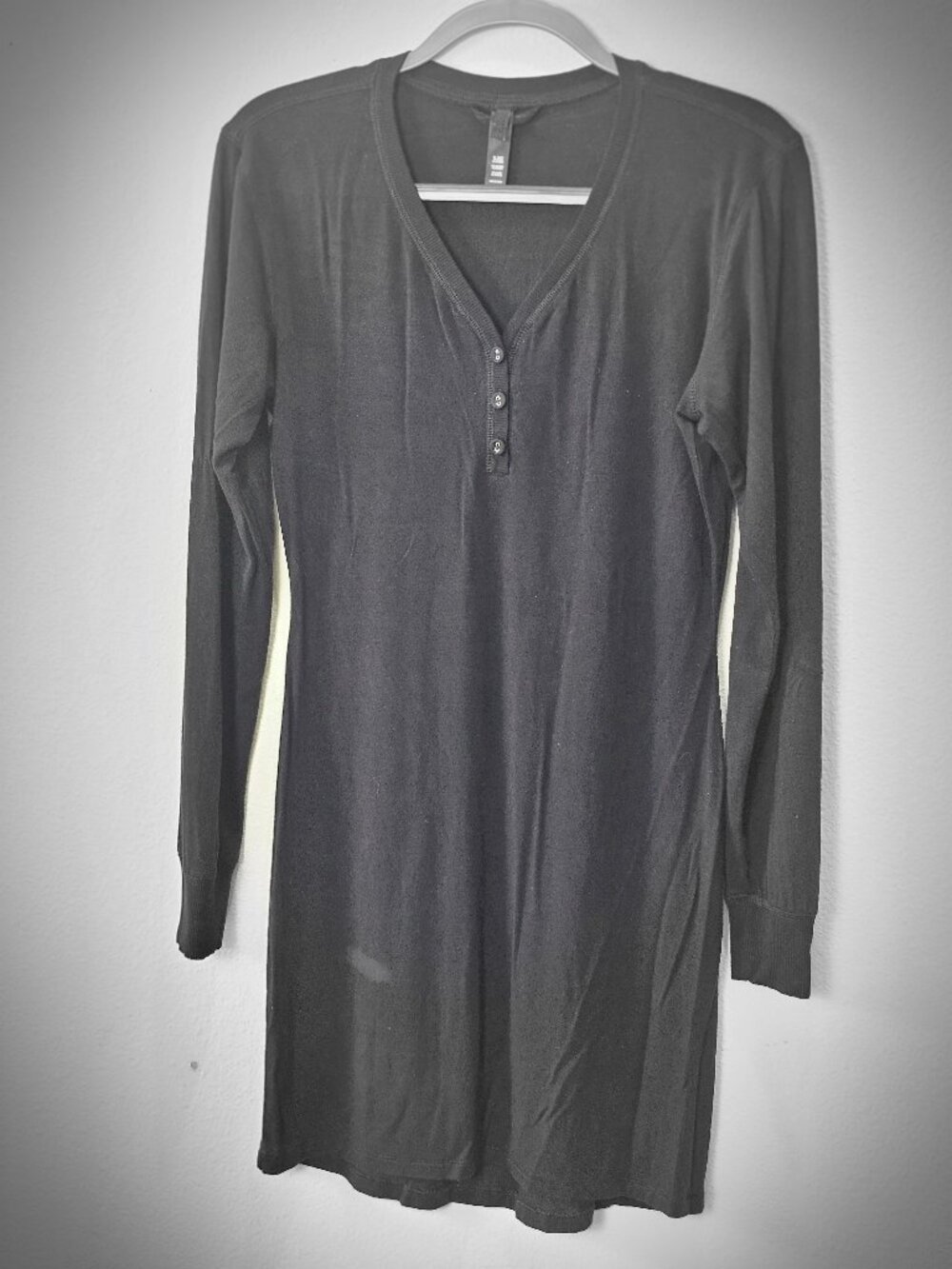 Black Long Sleeve Henley Tunic Top Size L Rayon Spandex